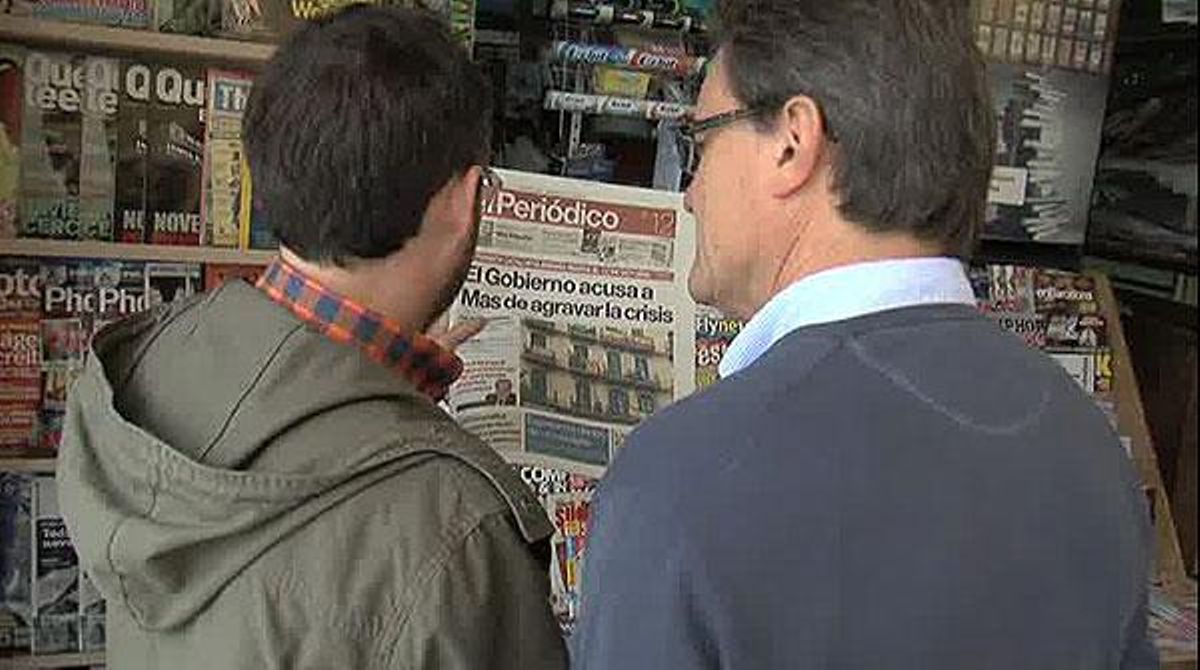 Jordi Évole i Artur Mas fullegen la portada del PERIÓDICO.