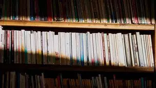 Más de 200 libros y pocos metros cuadrados