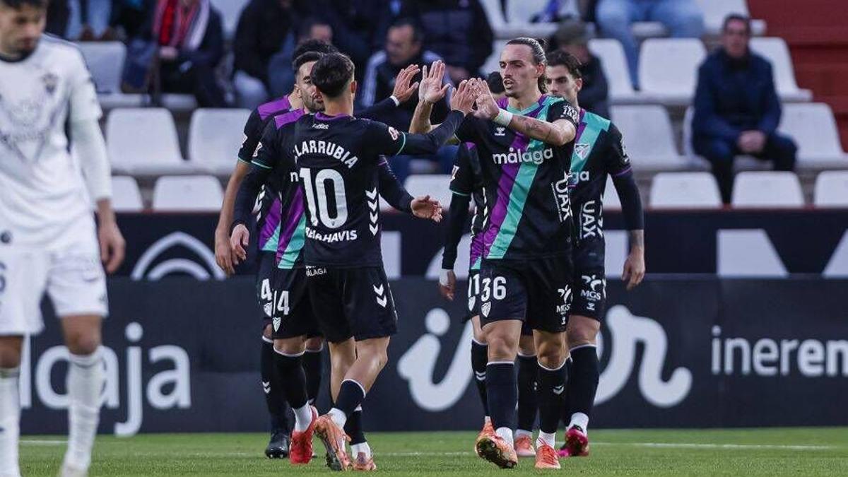 Partido disputado entre el Albacete y el Málaga CF este domingo en el Carlos Belmonte.