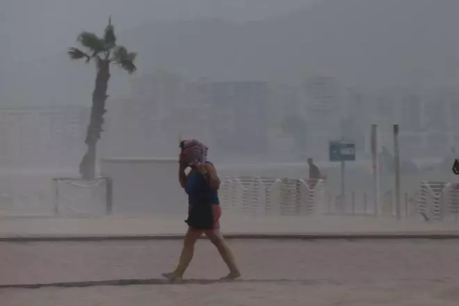 Viento intenso en muy poco tiempo en la playa de San Juan