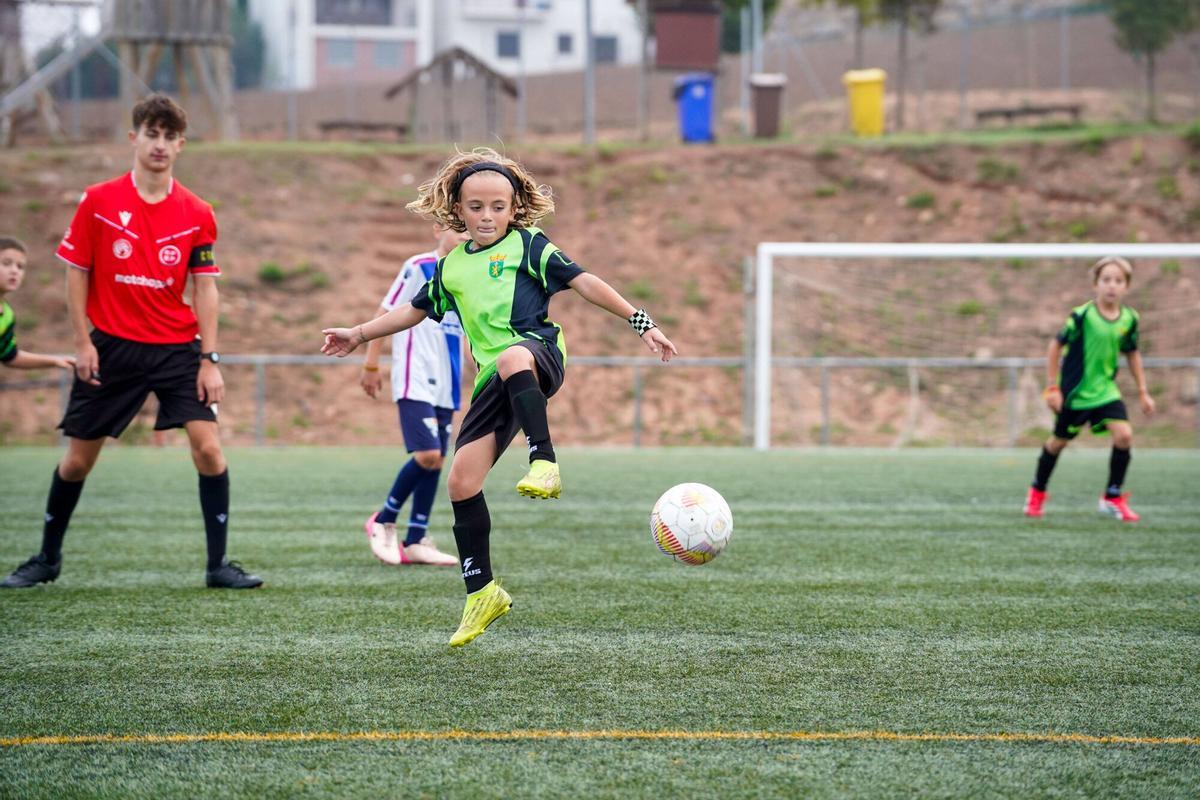 Imatges del Luca Pascual Pardo i el seu debut amb el Castellnou de futbol sub-9 Imatges del Luca Pascual Pardo i el seu debut amb el Castellnou de futbol sub-9