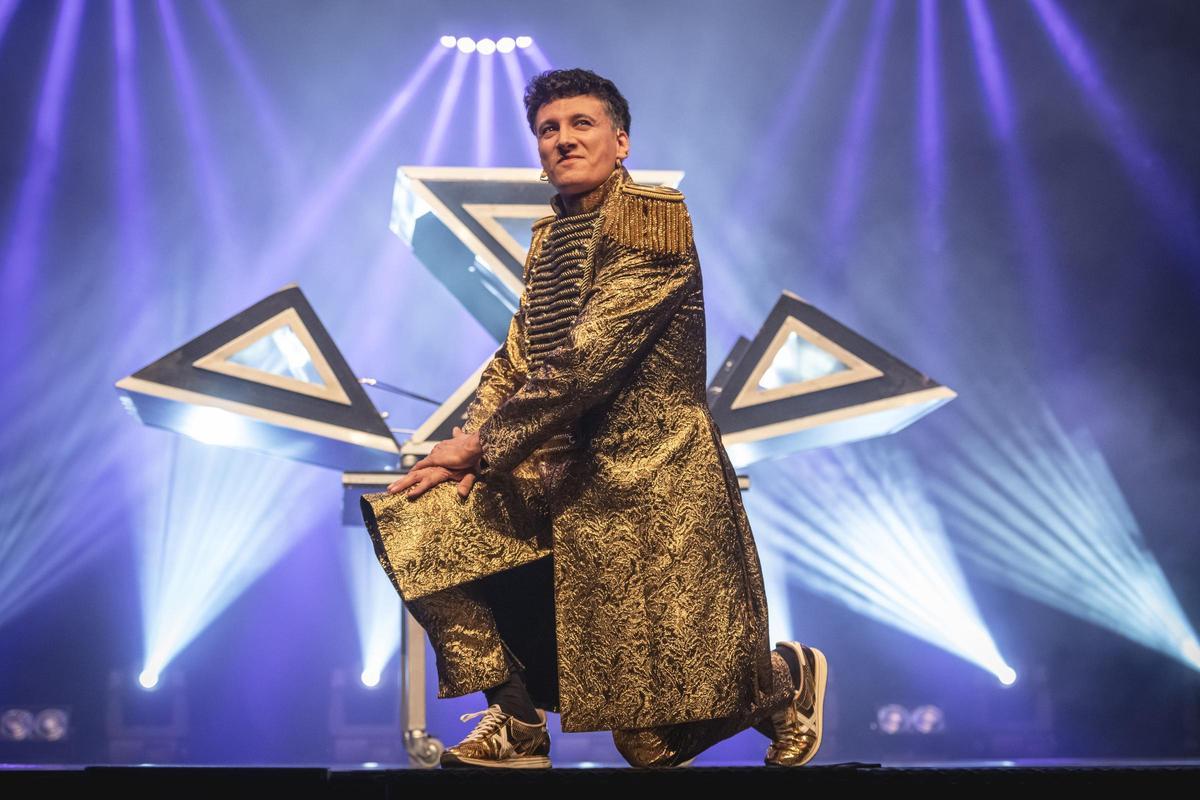 El Mag Lari en una de las funciones de su espectáculo Strafalari