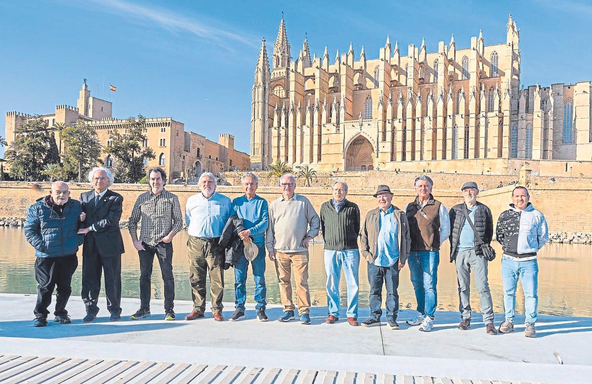 D’esquerra a dreta, Antonio Tarabini, Sebastià Frau, Pere Joan Martorell, Climent Picornell, Jaume Garau, Francesc Casadesús, Mateu Picornell, Felip Munar, Antoni Mir, Rafel Borràs i David Abril.