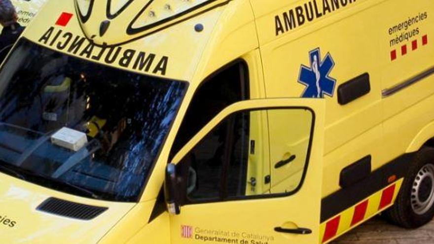 Un ferit greu en un accident entre dos camions a l&#039;AP-7 a Bàscara