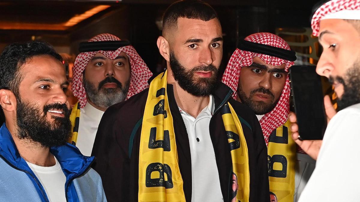 Karim Benzema, en su jegada a Yeda para fichar por el Al-Ittihad de Arabia Saudí.