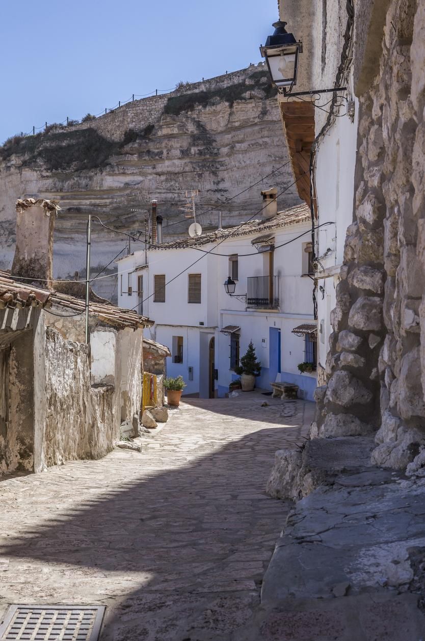 Callejuelas de pelicula Disney en Alcalá del Júcar.