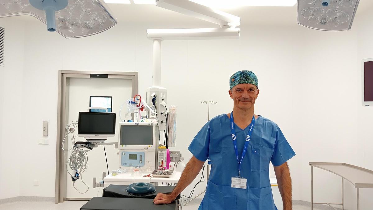 Dr. Alessandro Thione del servicio de Cirugía Plástica, Estética y Reparadora del Hospital Vithas Valencia Turia.