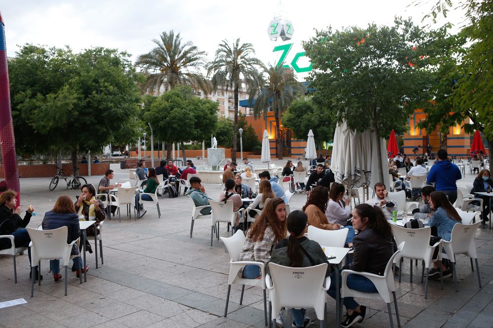 "Un grandísimo respiro" para los bares y comercios de Córdoba no tener que echar la persiana a las ocho