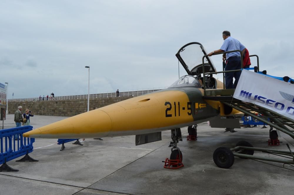 Aviones del festival aéreo de Gijón