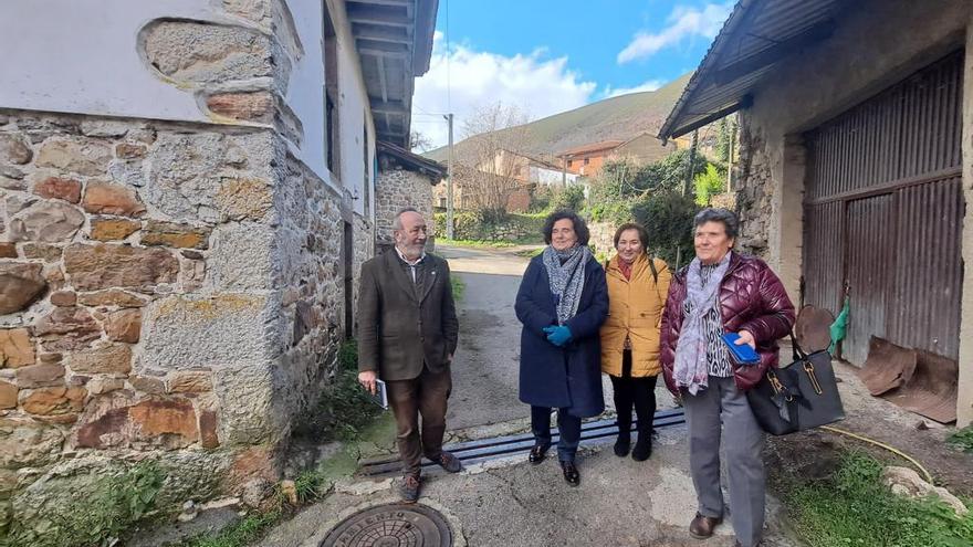 Yernes y Tameza proyecta un área de autocaravanas y un centro de turismo rural activo para relanzar el turismo