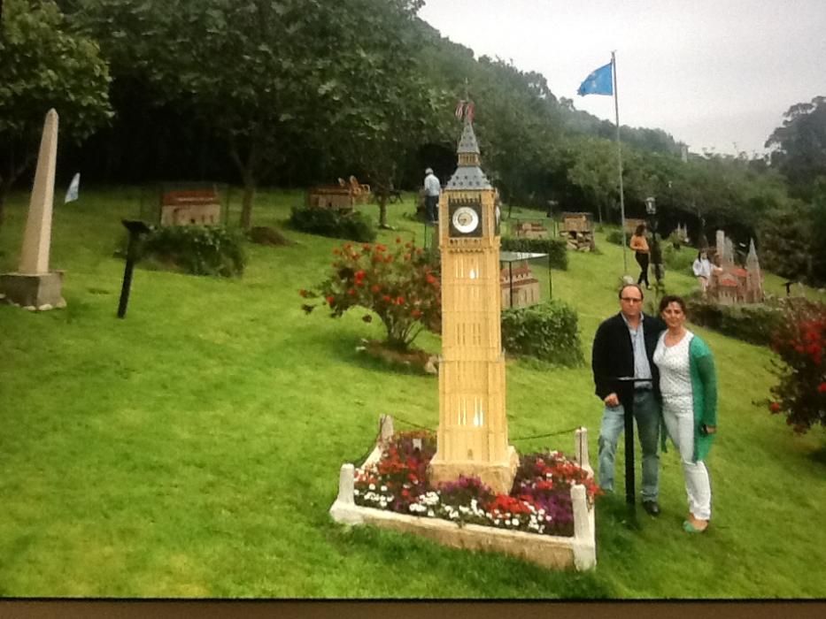 Los monumentos que Graciano Gallinar esconde en su jardín