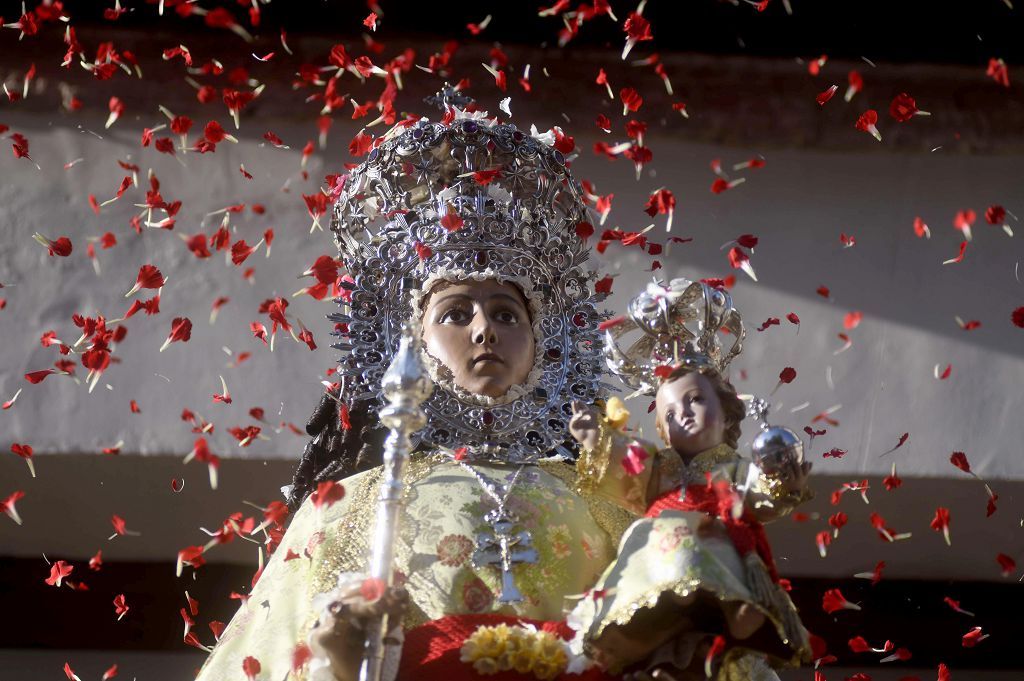 Así ha sido el regreso de la Virgen de la Fuensanta a su monasterio en Algezares