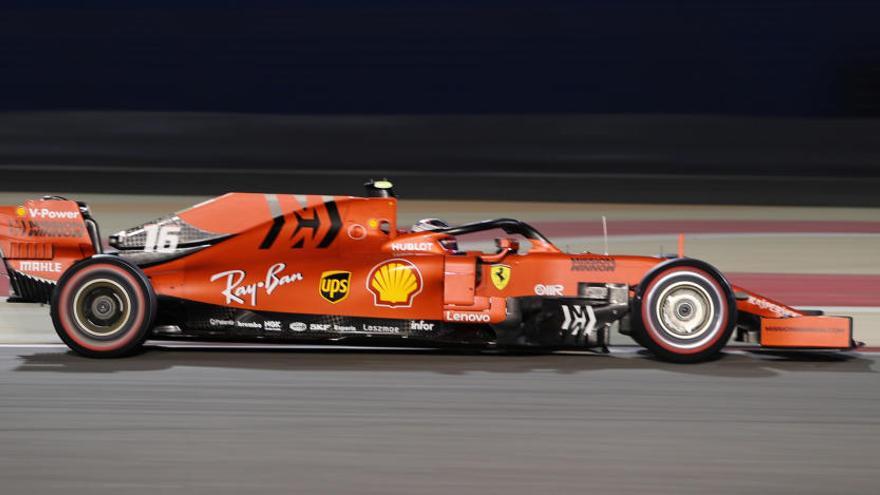 Leclerc aconsegueix la primera «pole» de la seva carrera a Bahrain