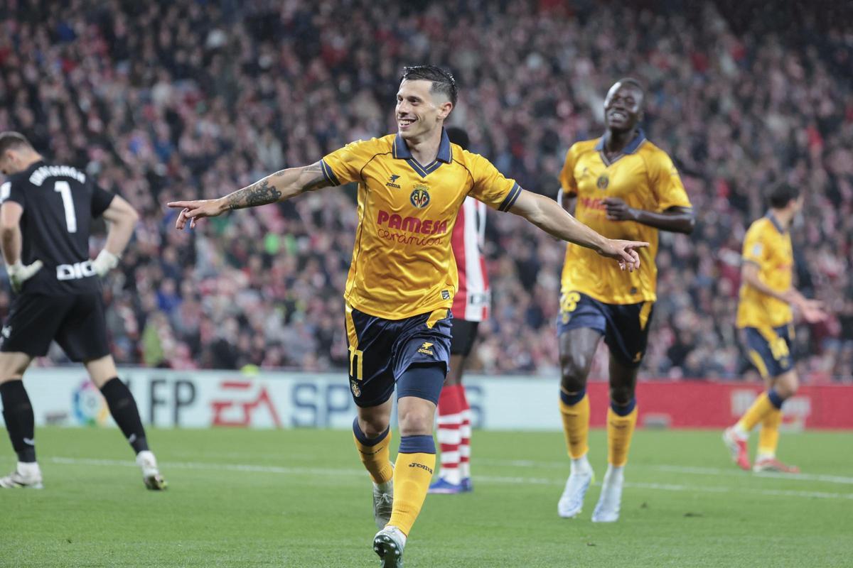 Alfon celebra el 0-2 del Villarreal en Bilbao.