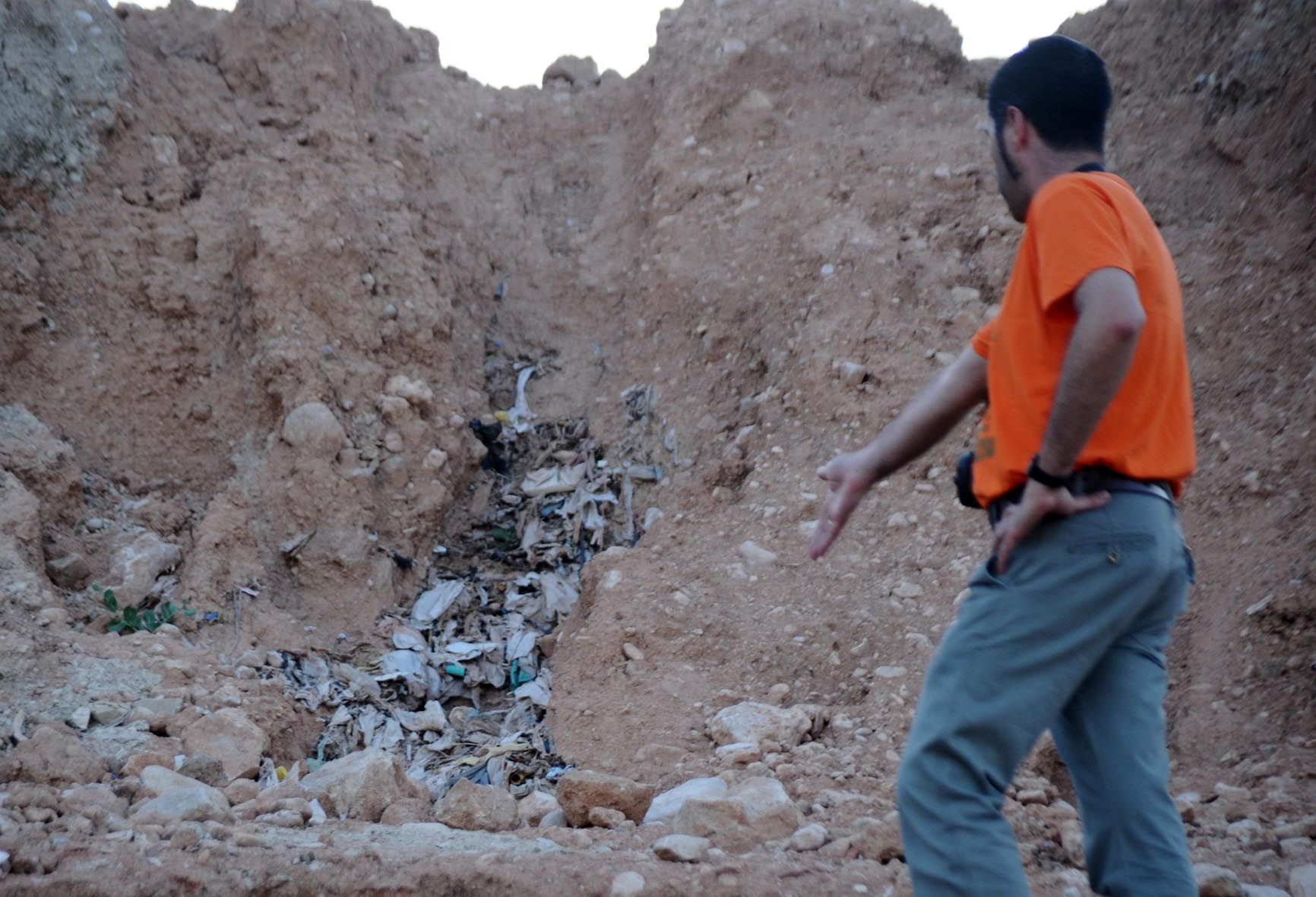Fincas contaminadas, protestas vecinales, y catas de la Guardia Civil en las zonas de enterramiento de basura entre 2005 y 2011