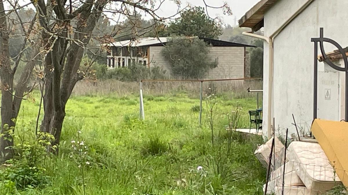 Los vecinos señalan que la finca no reúne las condiciones necesarias para acoger menores migrantes