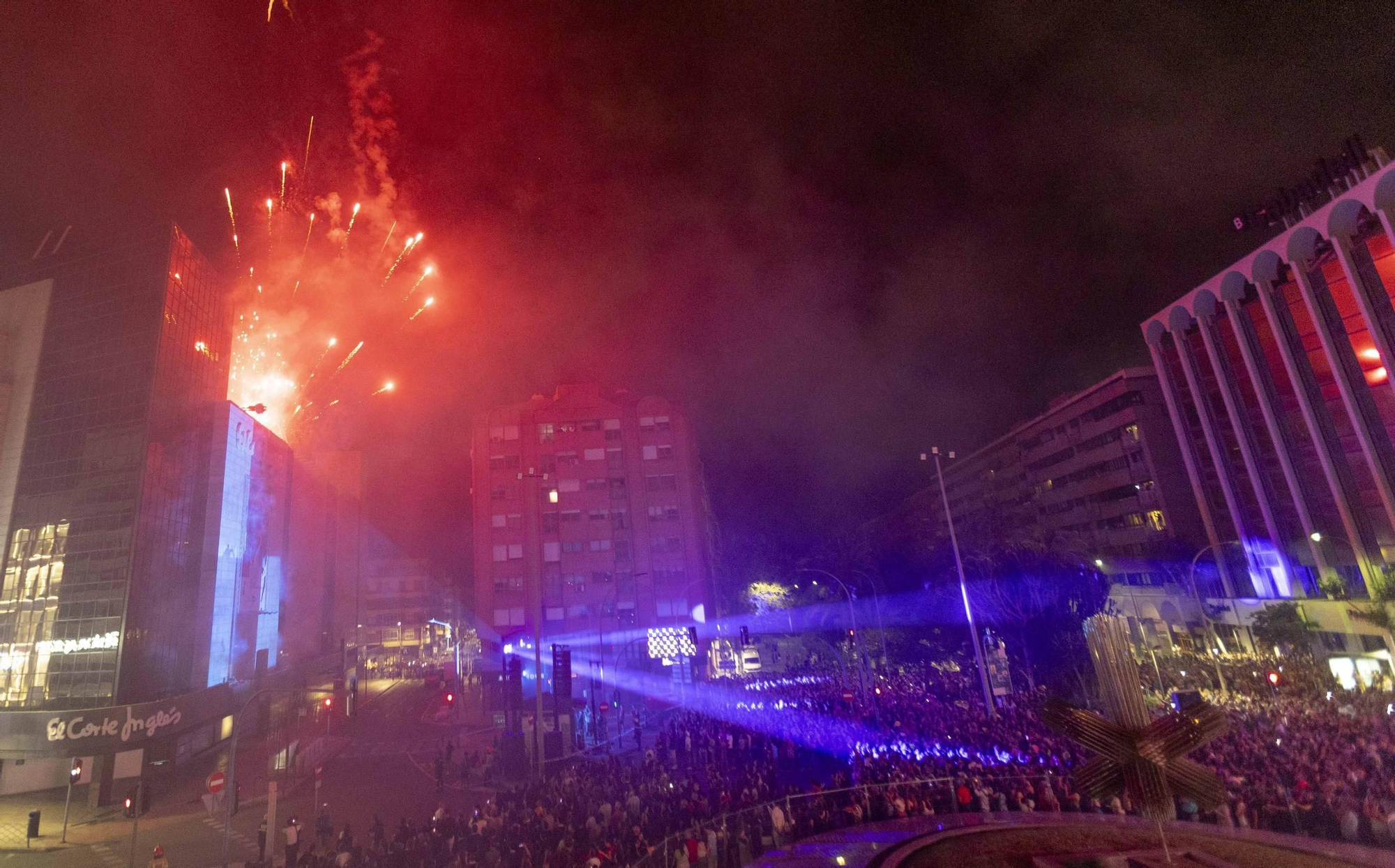 Todas las imágenes de la "Arribada del Foc 2025"
