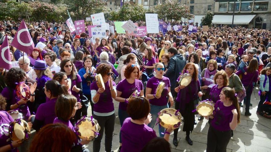 Día Internacional de la Mujer 2019 en Galicia | Pontevedra se echa a la calle por la igualdad