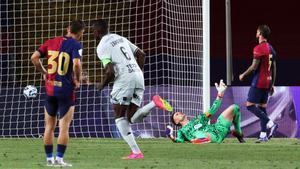 El Barça pierde el Gamper 12 años después. En la foto, Marc-Andre Ter Stegen encaja uno de los goles del Mónaco