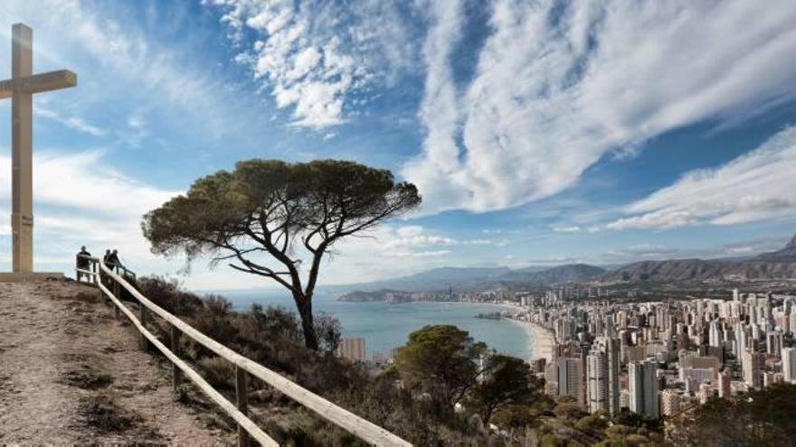 Un empresario ruso trata de construir un teleférico de Punta Llisera a La Cruz