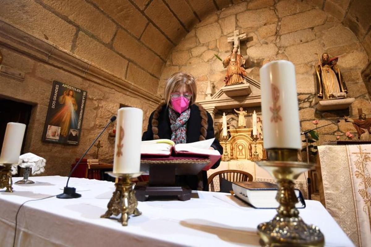 La concejala oficiando en Santa Cristina de Cobres. |  // GUSTAVO SANTOS