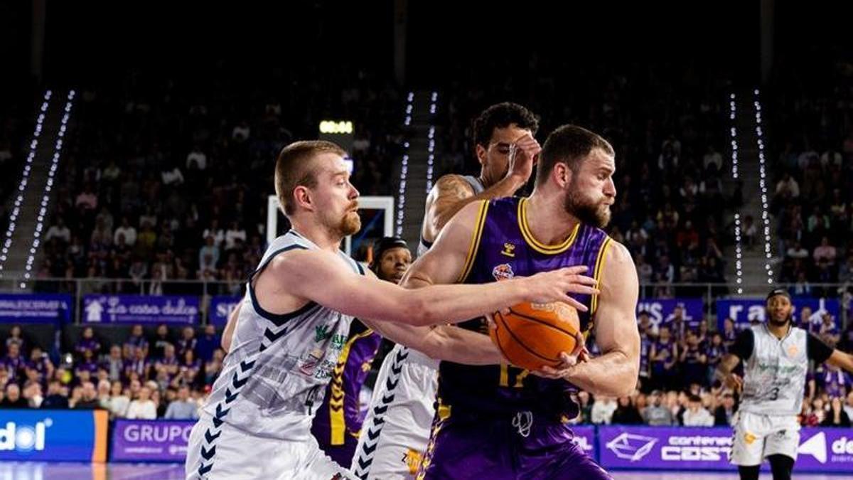 El Caja Rural CB Zamora mejora su imagen pero cae en Palencia