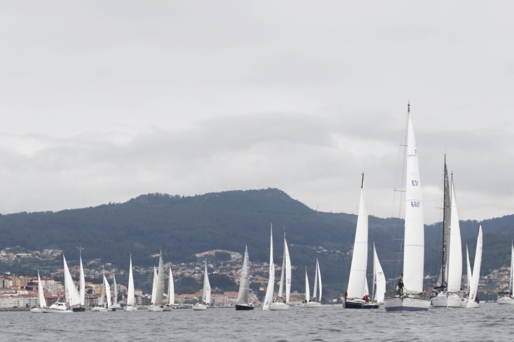 Las imágenes de la salida de la regata Rías Baixas