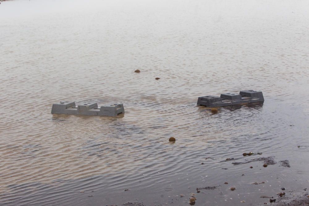 Las playas de la Malva-rosa, el Cabanyal y la Marina tras el temporal marítimo.