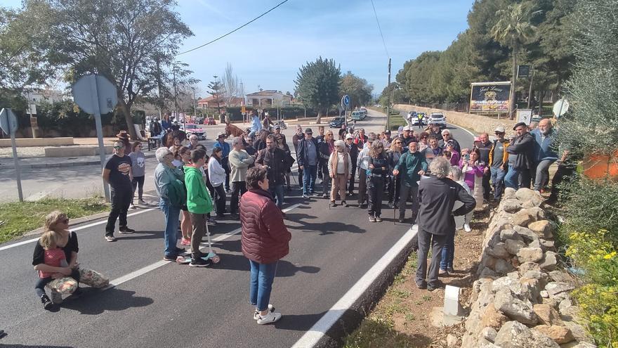 Más de 100 personas exigen la apertura del histórico camino de Passatemps