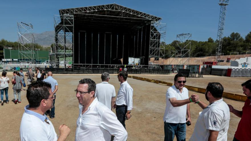 Cuenta atrás en el campo de fútbol de Benidorm para el concierto de David Guetta