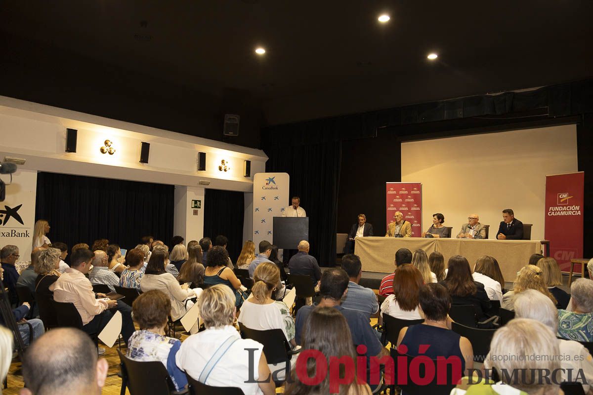 Entrega de los premios de la Fundación Robles Chillida a estudiantes caravaqueños