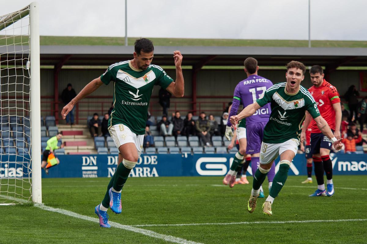 Las imágenes del Osasuna Promesas - Cacereño