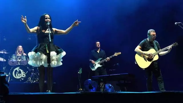 The Corrs deja «sin aliento» a Castrelos