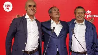 Tirón de orejas del líder del PSOE de Sevilla a Antonio Muñoz por su foto "agradable" con Juanma Moreno