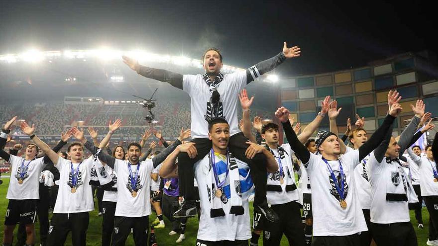 Los dos ex del Deportivo que ya ganaron un título en Portugal y los otros cuatro que aún aspiran a llevarse uno