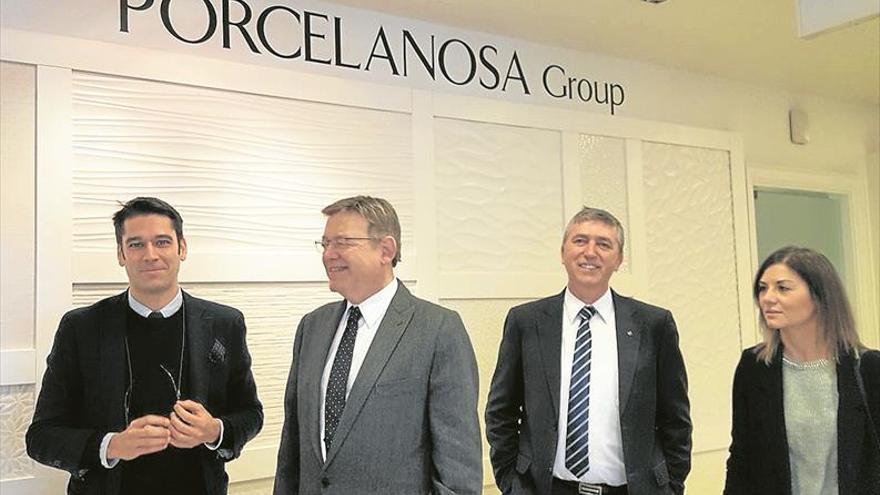 Ximo Puig destaca el ‘tirón’ de Canadá en su visita a la tienda de Porcelanosa