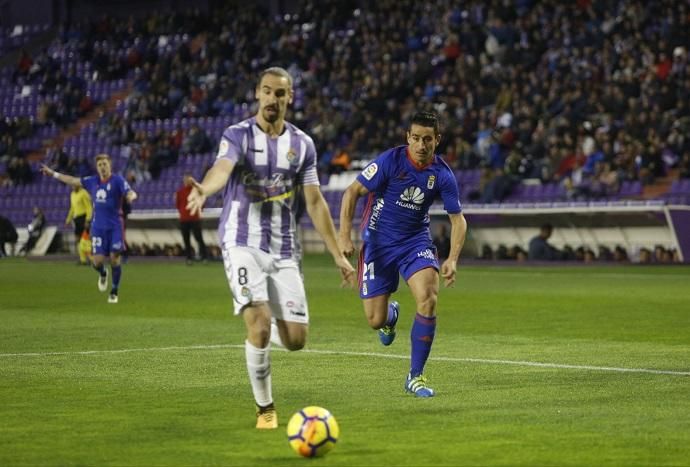 El partido entre el Valladolid y el Real Oviedo, en imágenes