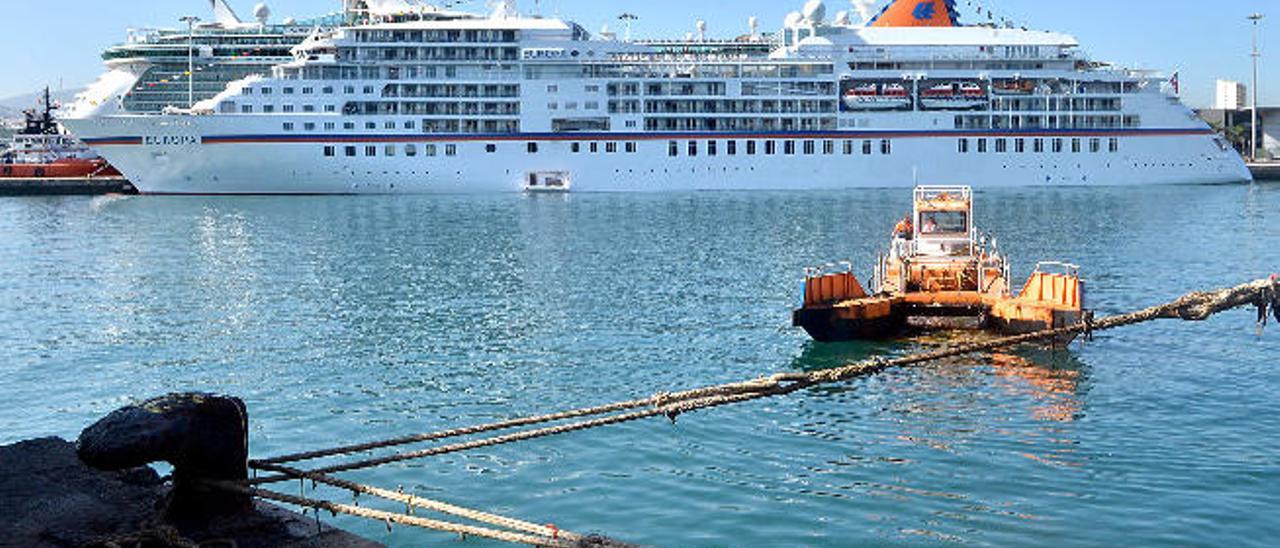 Un crucero con estrellas gastronómicas visita La Luz