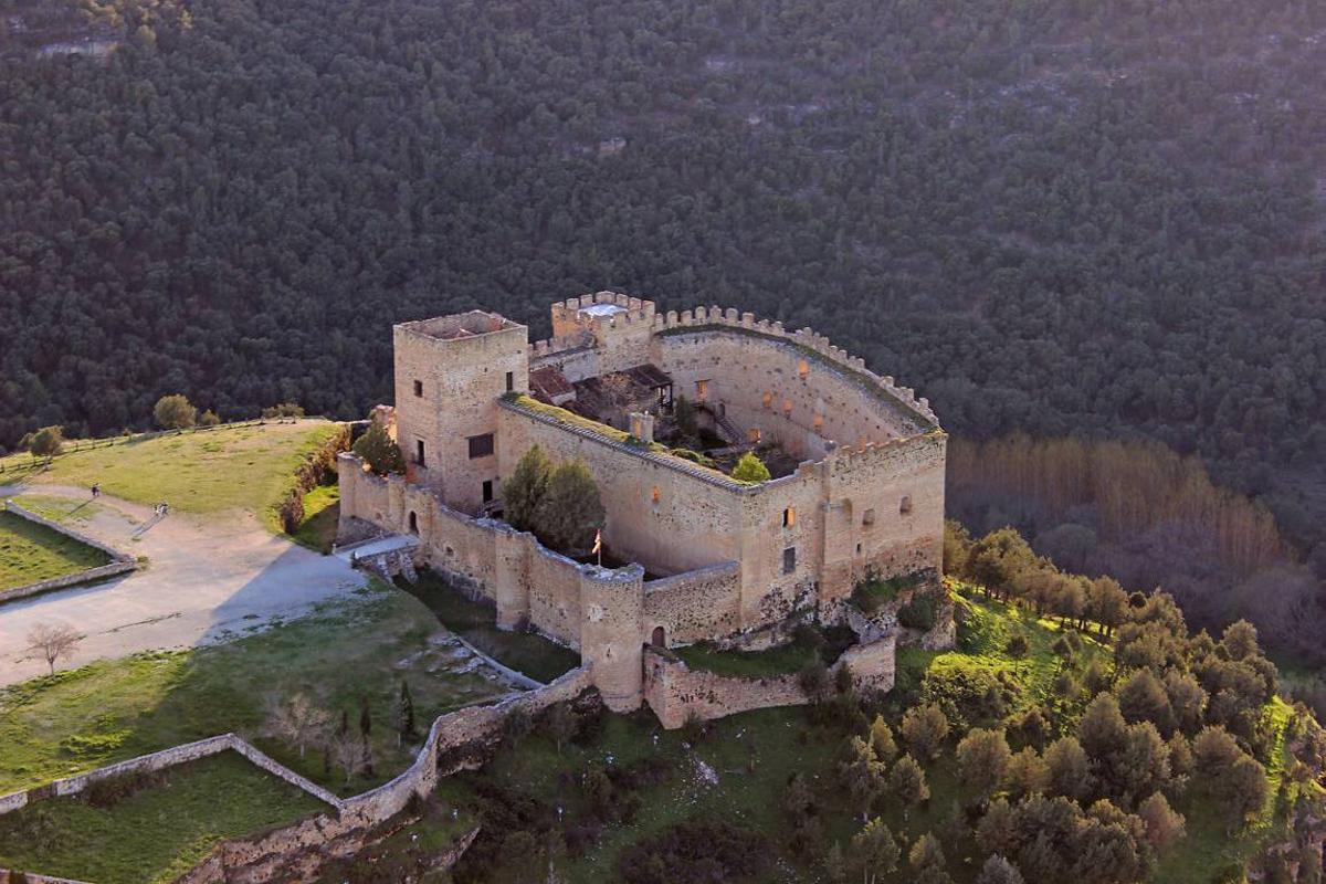 El castillo supuso una inversión de 5 millones de euros junto a Luis Álvarez y José Mota