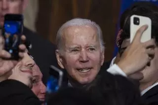 El Tribunal Supremo de EEUU rechaza bloquear el programa de condonación de préstamos estudiantiles de Biden