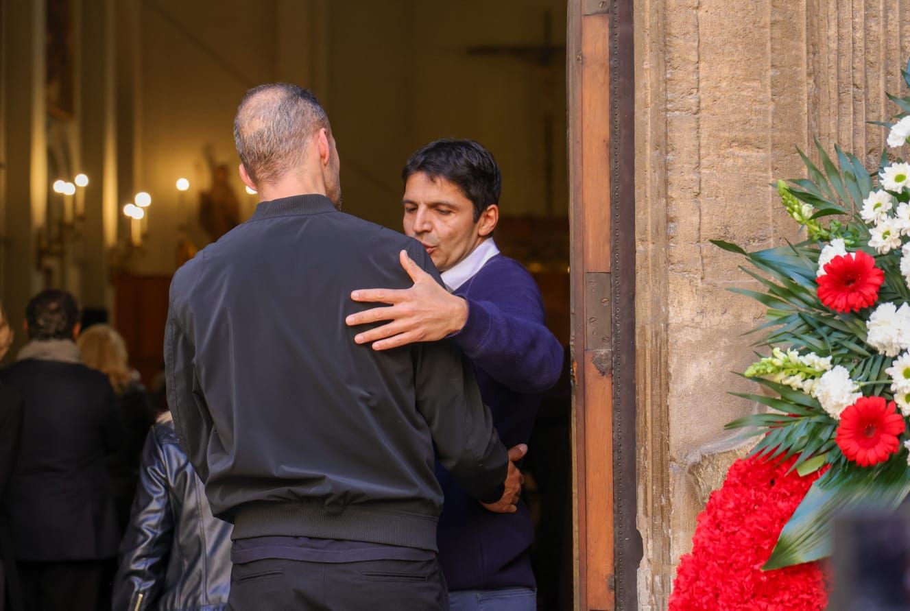 Multitudinario adiós a Óscar Rubén Valdez