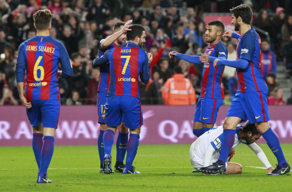 El Barça arrolla al Hércules en el Camp Nou