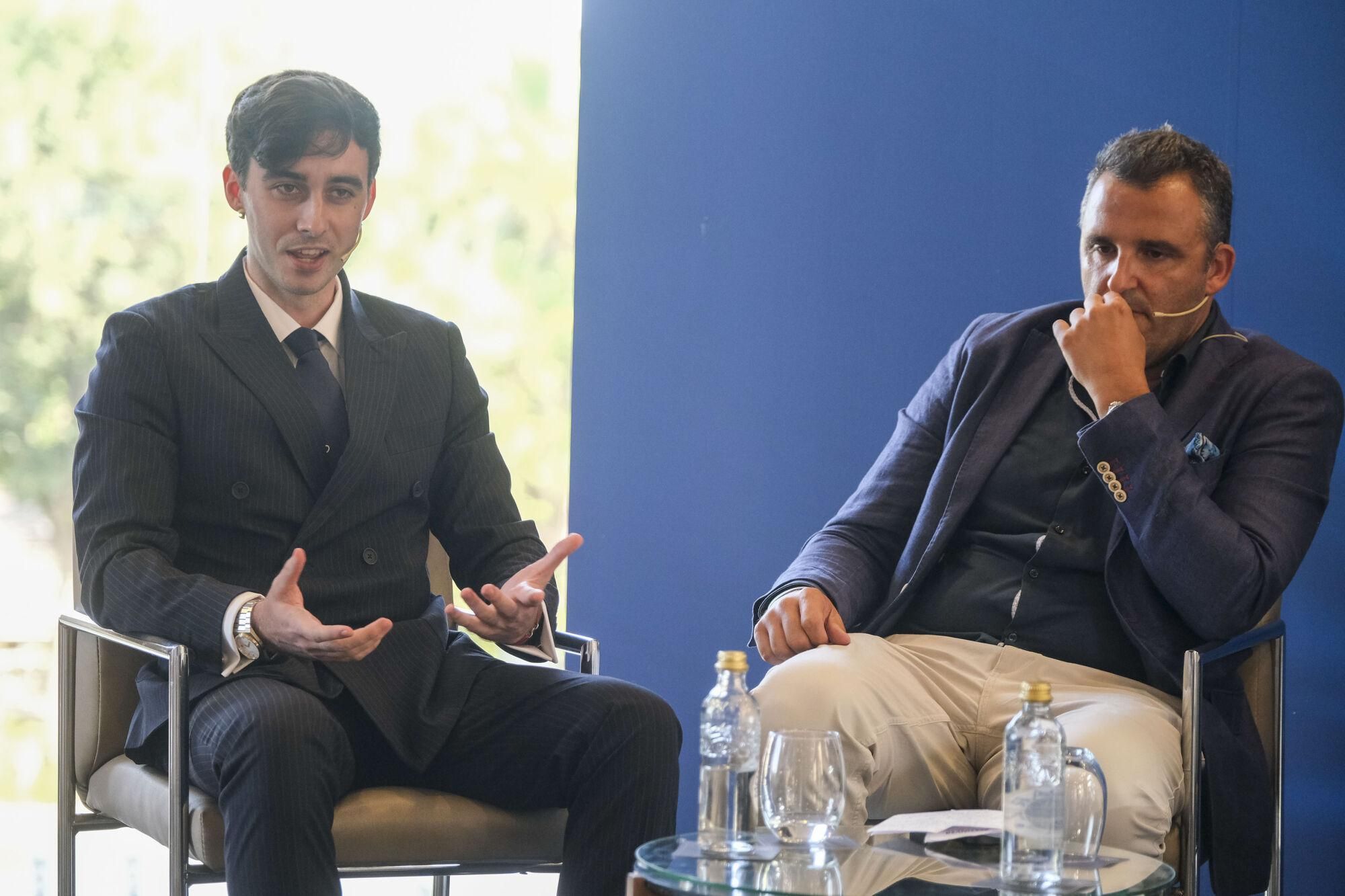 Expertos reunidos por La Opinión apuestan por el conocimiento financiero para superar los actuales tiempos de incertidumbre
