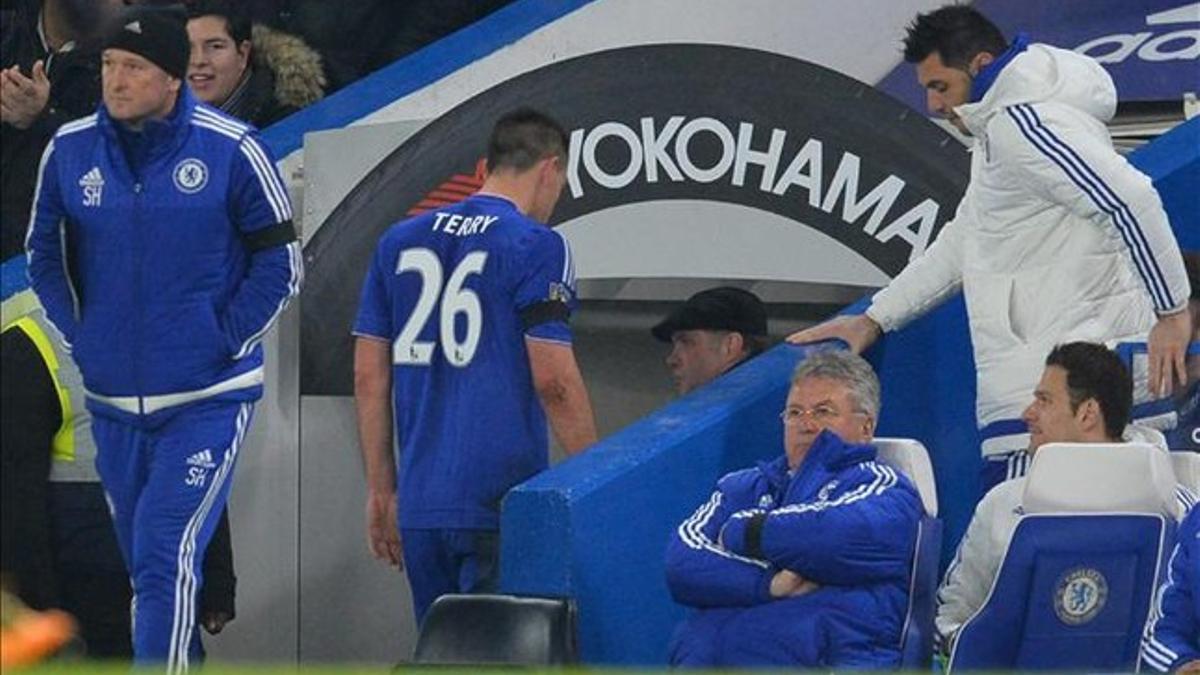 Jonh Terry siendo substituido contra el Newcastle.