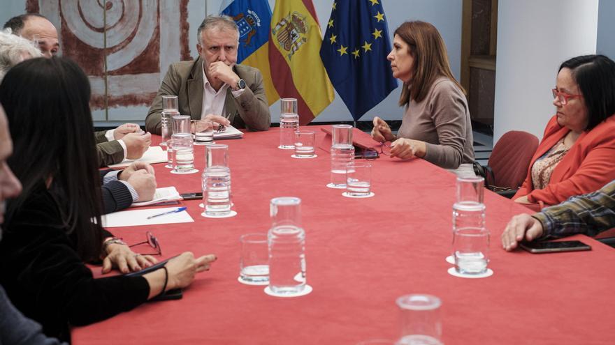 Torres pedirá a Aena que expropie y construya la tercera pista del Aeropuerto o suspenda sus planes