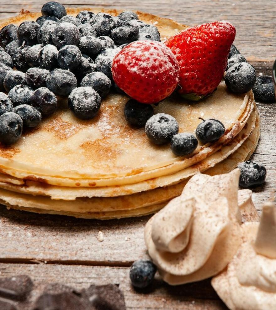 Tortitas de avena y plátano: el tentempié más saludable para comer en cualquier momento y adelgazar