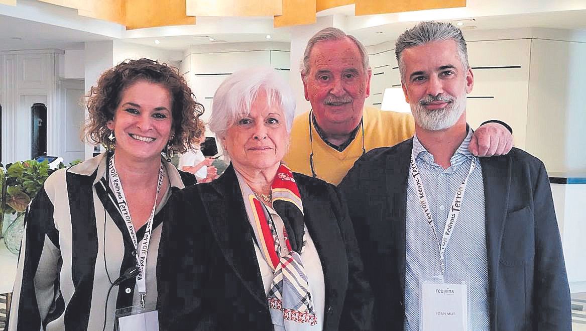 Isabel Mut, Antonia Noguera, Juan Mut, Juan Mut.