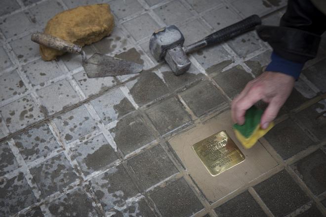 "Adoquines que nos recuerdan a víctimas del nazismo"