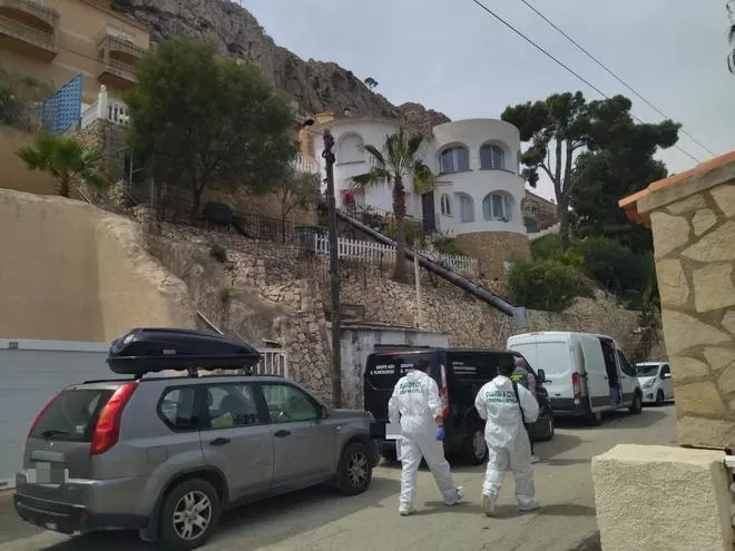 Mata a tiros a un vecino en Calp por un conflicto por un muro y se suicida