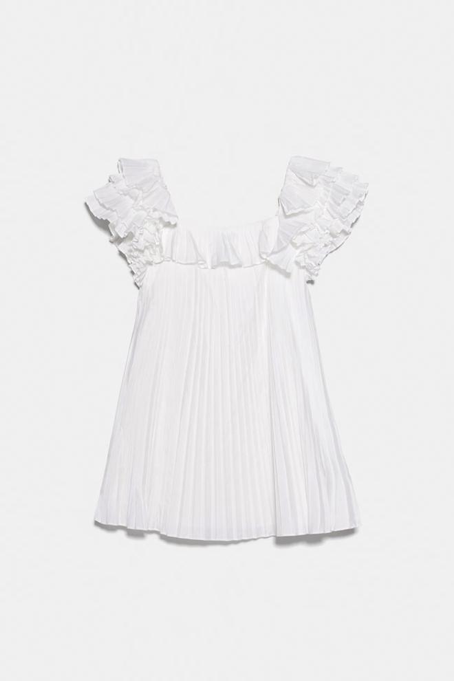 Vestido blanco plisado de Zara